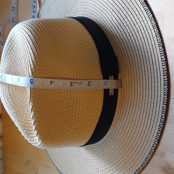 Coal Brand Off White Summer Hat Made of 100% Paper - Picture 7 of 8